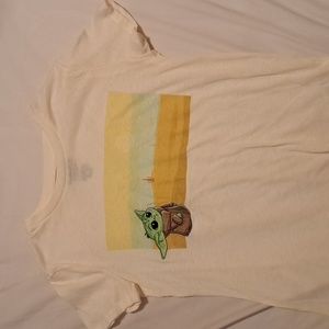Star wars small cream colored baby yoda graphic T